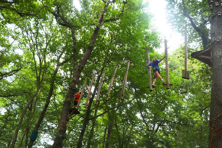 Lacq aventure parcours accrobranche1