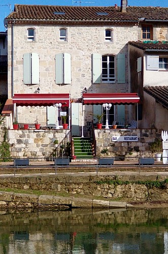 Chambres d'hôtes Les Terrasses du Petit Nérac_01