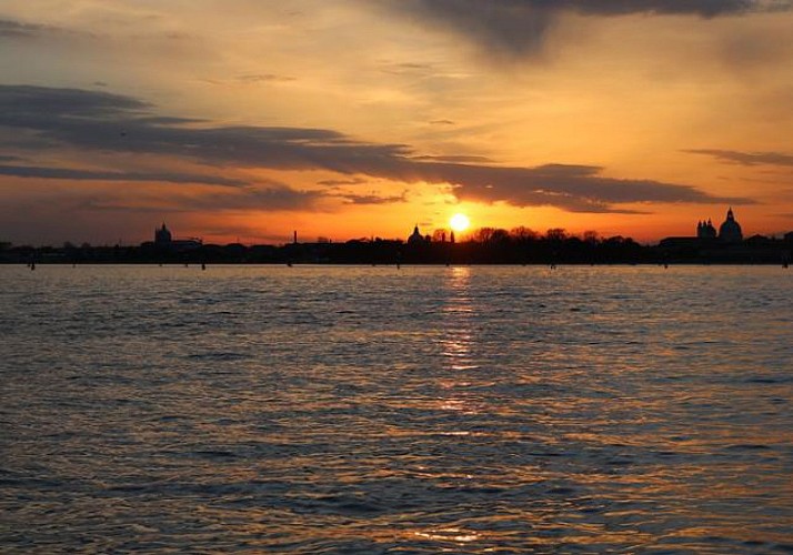 Croisière guidée sur la lagune de Venise au coucher du soleil - En français