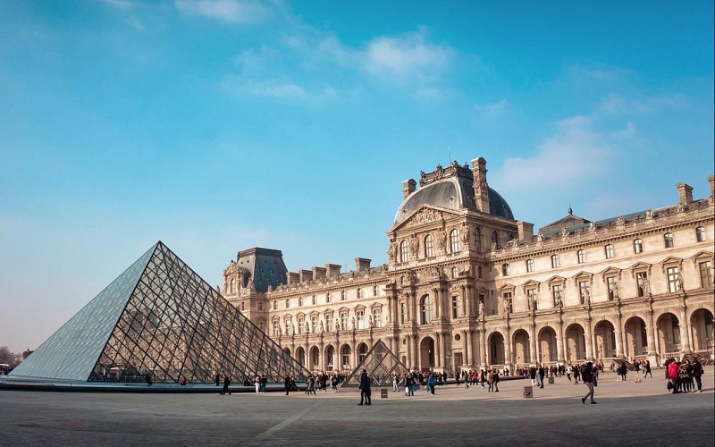 Skip The Line Louvre Tickets with Audioguide