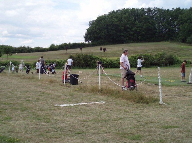 Golf de St Méard parcours avec joueurs