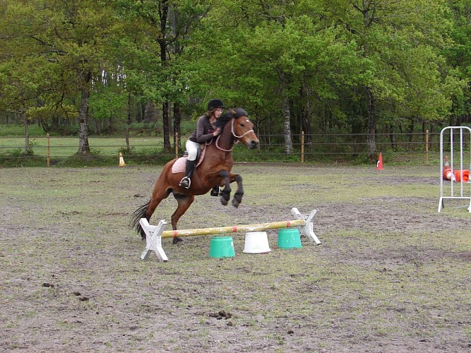 STJU_Poneyclubgrandlio_BD (2)