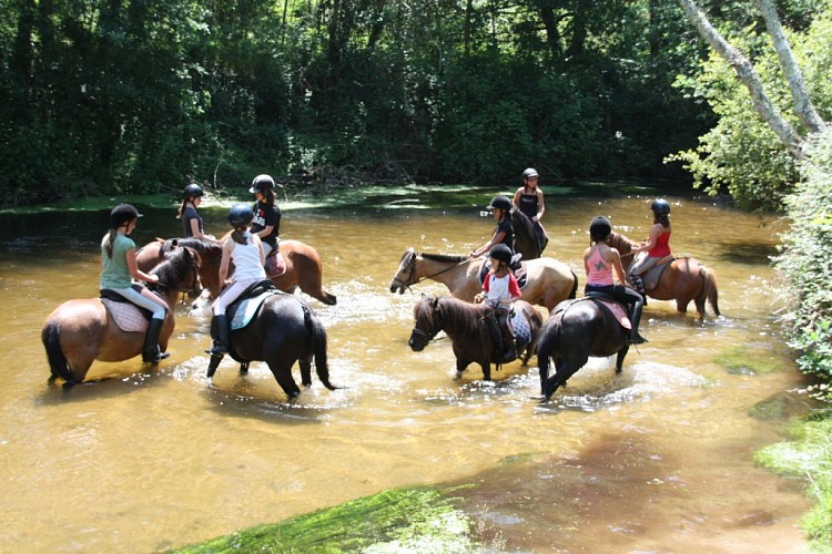 STJU_Poneyclubgrandlio_BD (7)