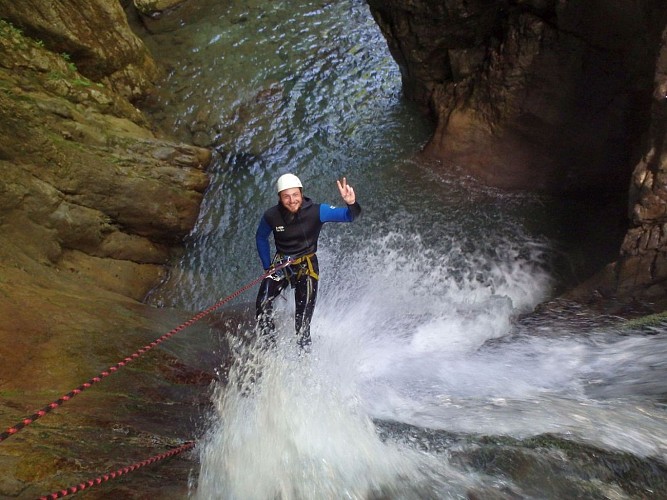 Pyrénées-Aventures-Nouvelles-canyoning Soule Holzarte Kakuetta