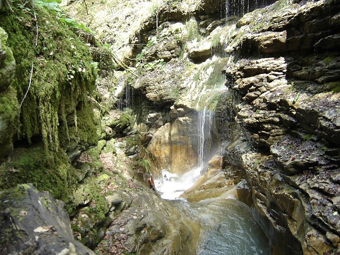 Pyrénées-Aventures-Nouvelles-canyoning Soule Holzarte Kakuetta