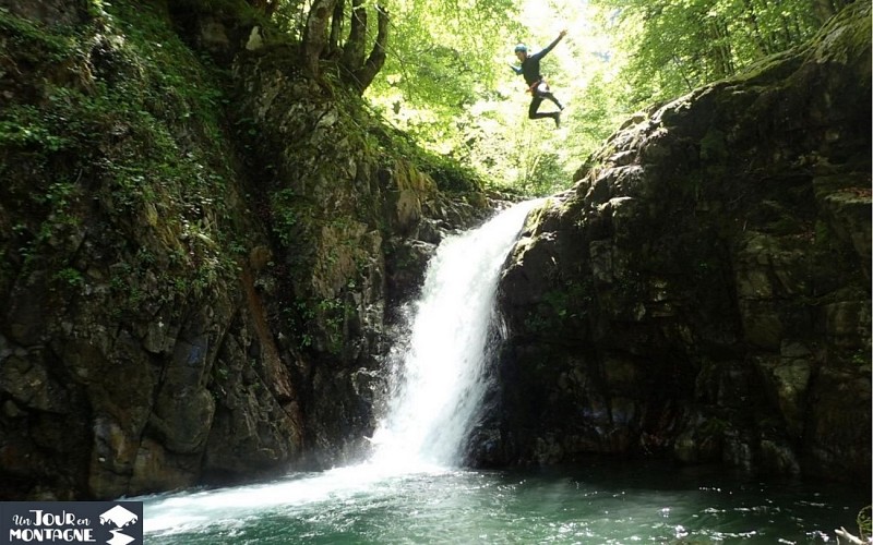 Un jour en montagne - Gan - Cascade