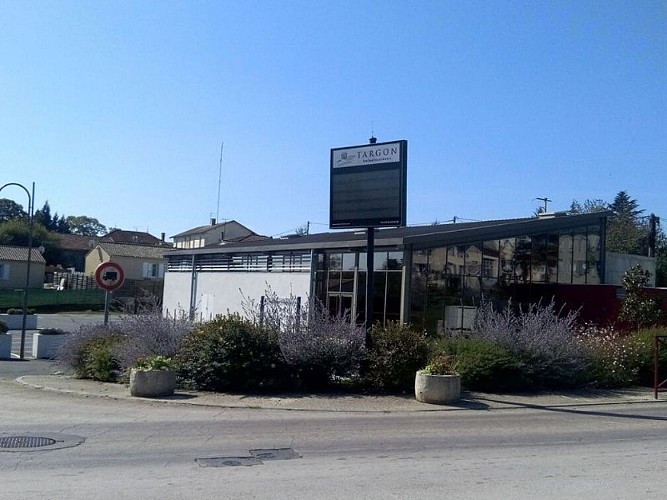 ESPACE-CULTUREL-RENE-LAZARE--2-