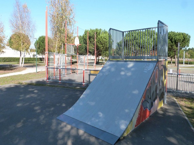 Skate park marcheprime (1)