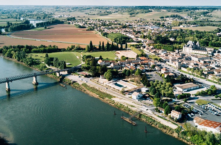 921-Cadillac-Vue-2-4