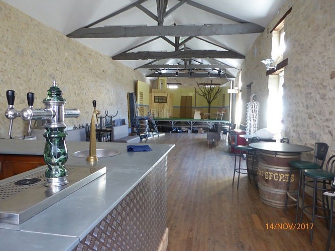 lauzun-salle cafe des sports-interieur