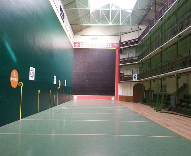 Fronton Plaza Berri - Biarritz - Cancha