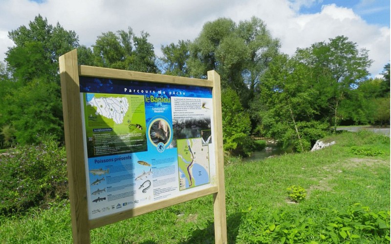 panneau-info-baniou-2-ok