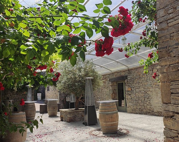 Domaine-de-Lucain - Gan - la cour