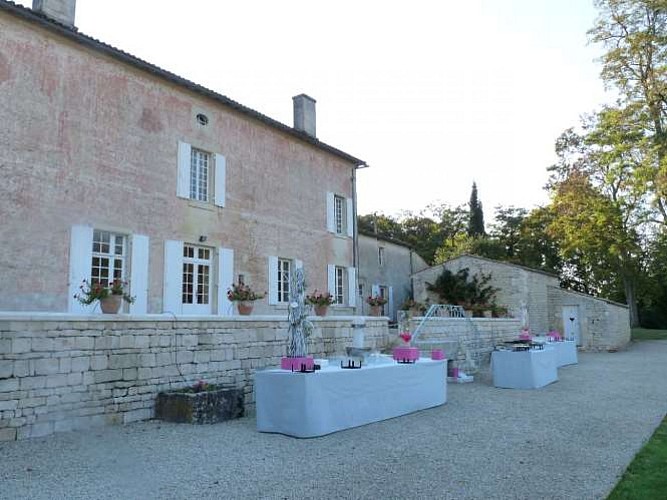 92753-domaine-de-la-gravette-installation-dans-le-parc-2-2