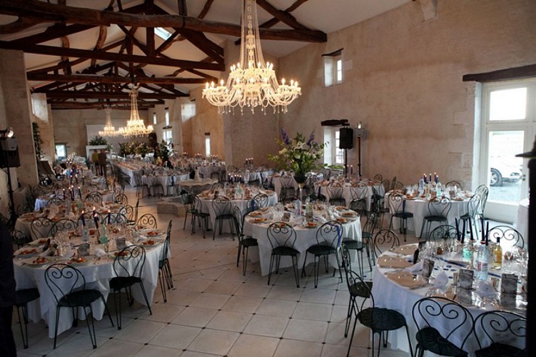 210776-salle1-chateau-bone-2-2