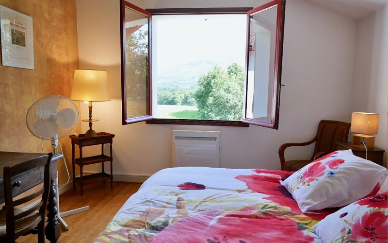 HLOAQU064V501XF3-leremboure-chambre4 1440x900