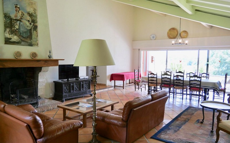 HLOAQU064V501XF3-leremboure-salon-salle-à-manger 1440x900