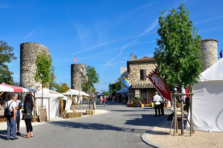 Saint-Vincent-de-Barrès : Village de caractère