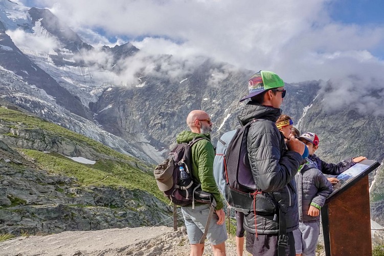 Tramway du Mont-Blanc Nid d'Aigle