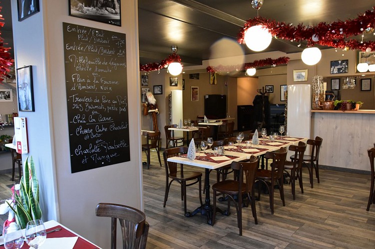 Briare-restaurant l'Hydropate-salle de restauration