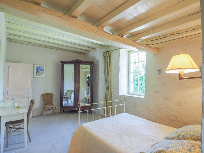 CHAMBRES D'HÔTES "LOGIS LA TOUR"