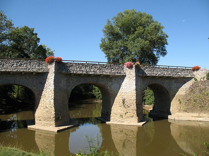 Le Pont de Chaudefonds sur Layon